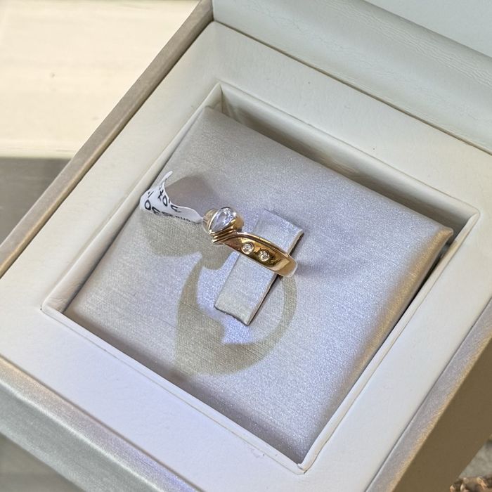 Złoty damski pierścionek • pr.585 • roz.12 • Lombard Halogsm Łódź