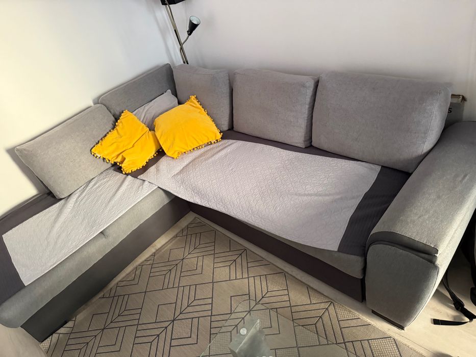 Szary narożnik do salonu