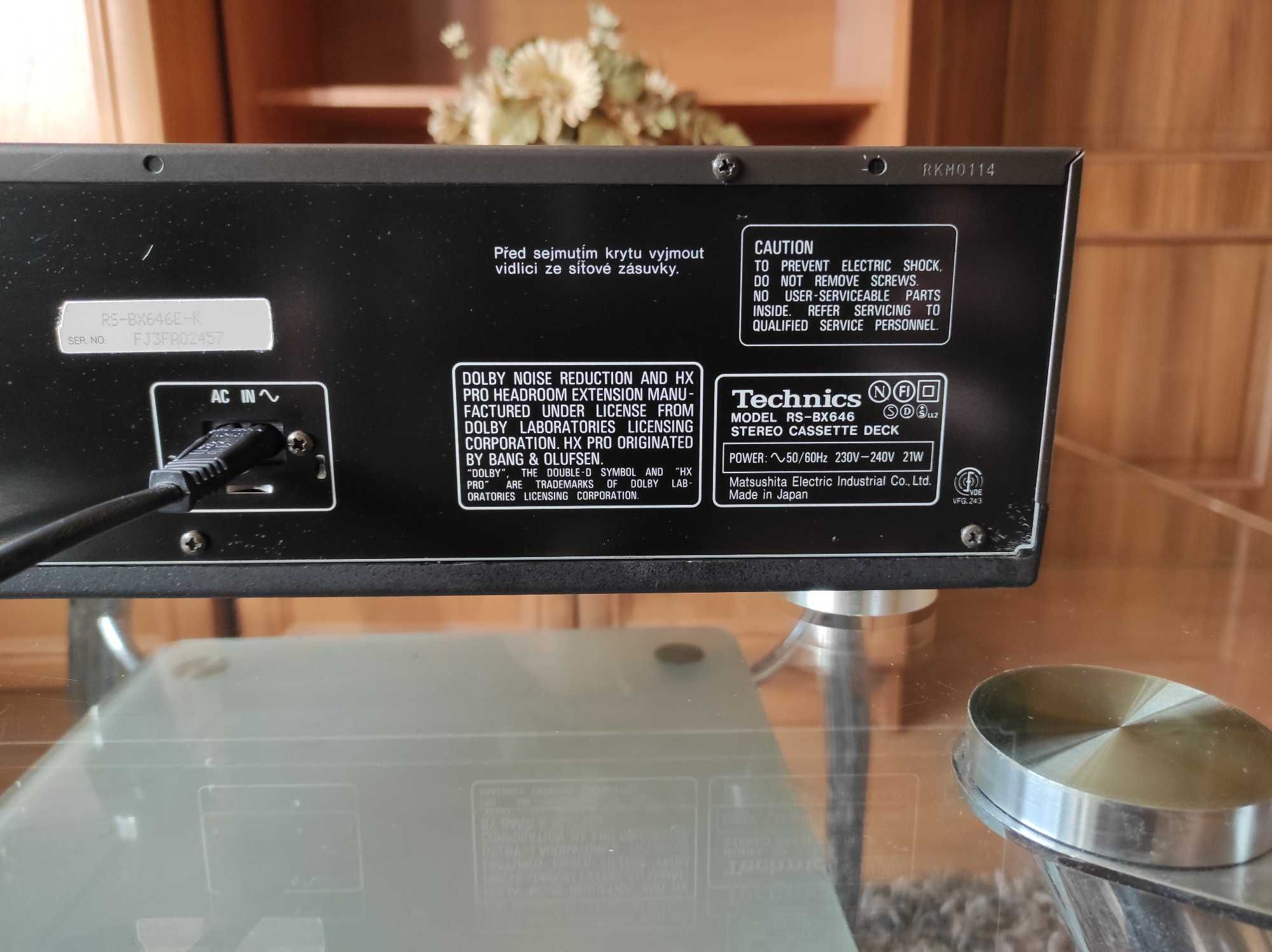 Magnetofon Technics RS-BX646