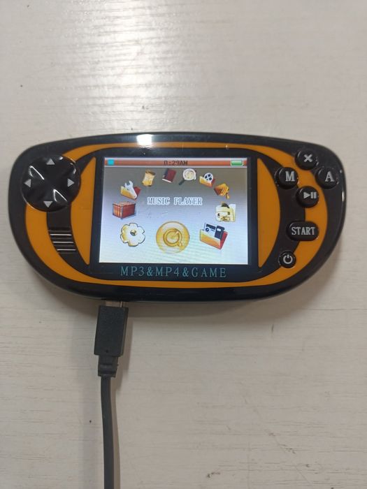 Игровая консоль на запчасти