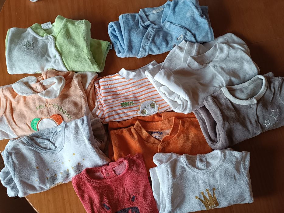 Vendo lote babygrows menino