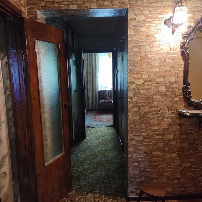 Здається трикімнатна квартира в м. Жовті Води