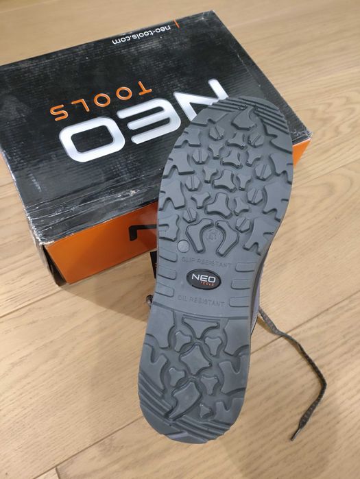 Trzewiki neo zamszowe 47 robocze