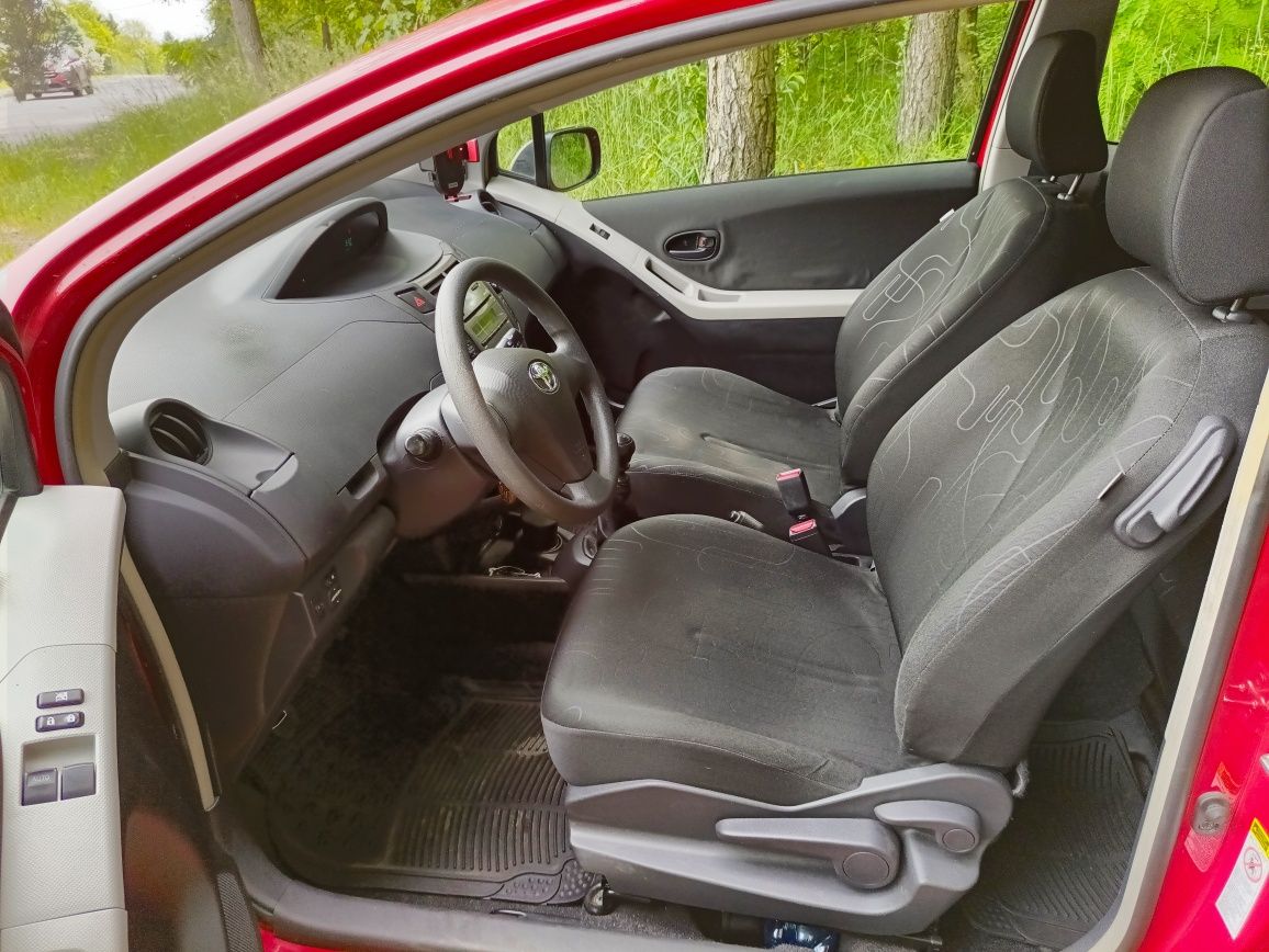 Toyota Yaris II 2010r 1.4 D4D 90KM