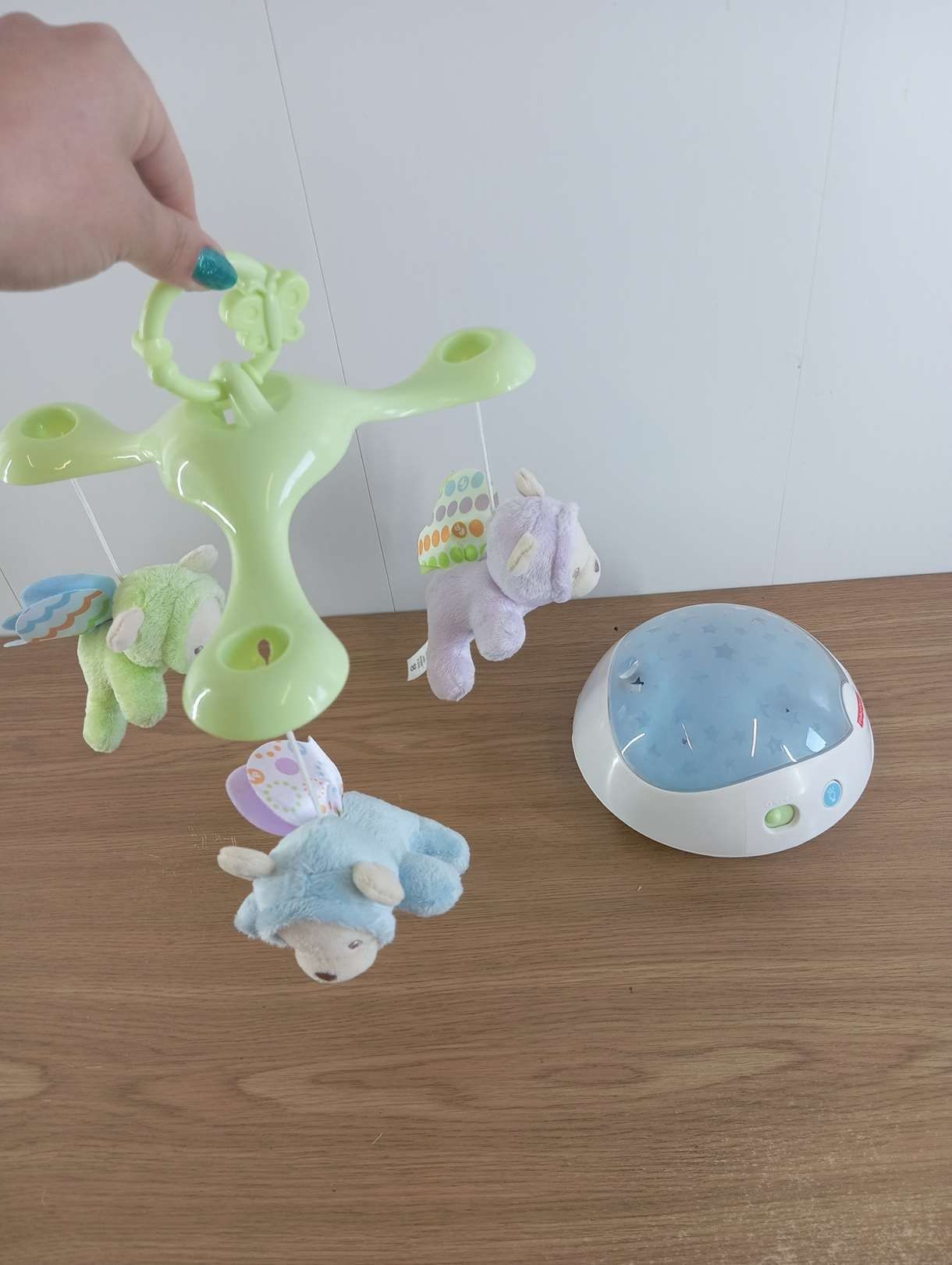 Музикальний мобіль Fisher-Price "Сон метелика" 
Му