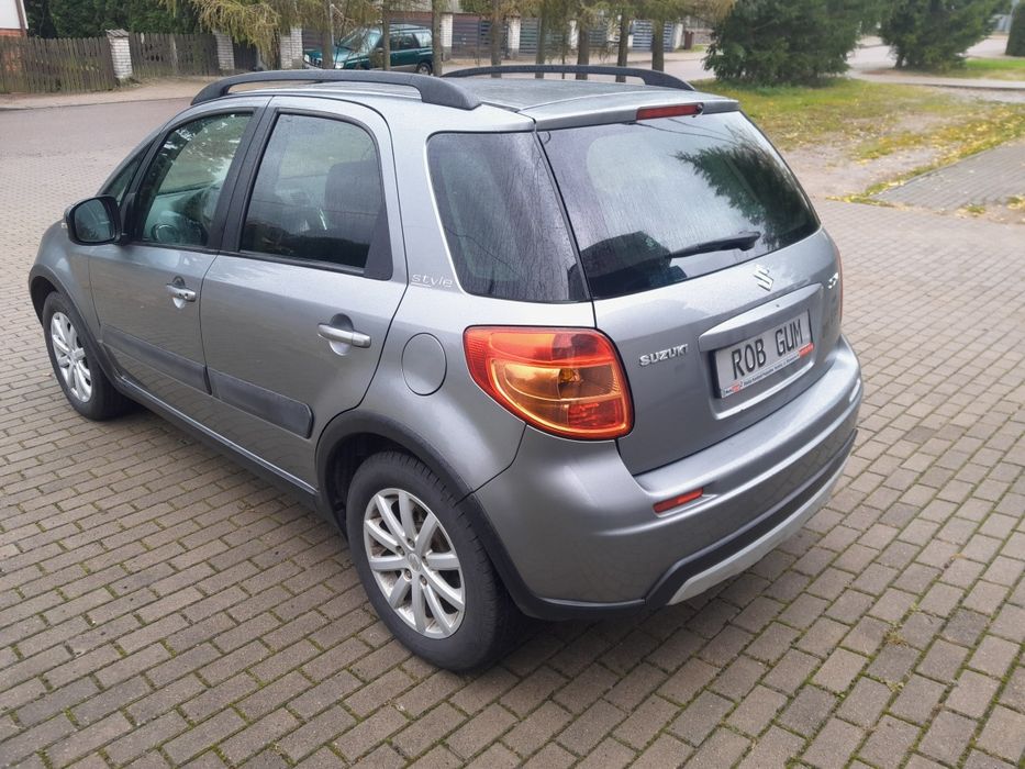 SUZUKI SX 4_1.6 Benzyna_Navi_Klimatronik_Sprowadzony