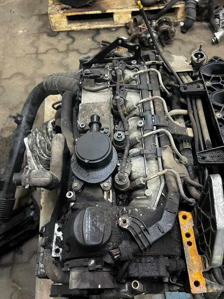 ДВС/Мотор/Двигун Мерседес 2.2cdi ом 611 Віто 638/Спрінтер 903