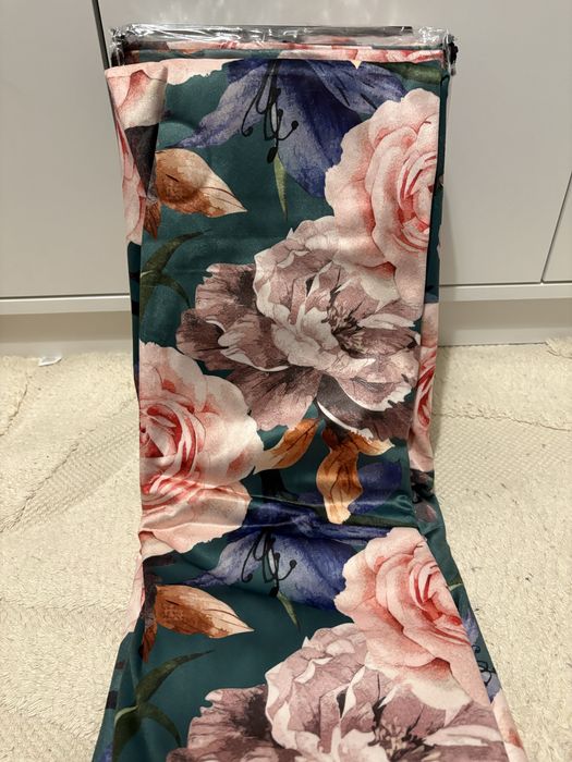 Zaslony zaciemniajace zestaw 140x250 przelotki kwiaty