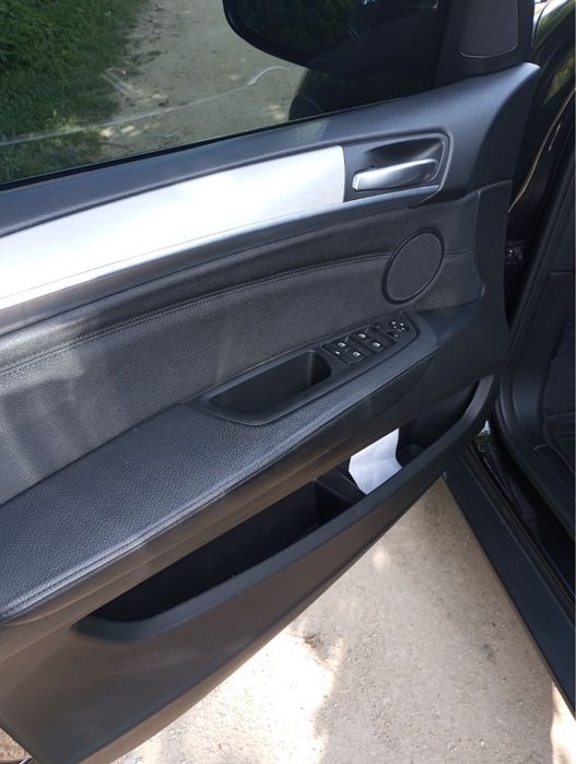 Породам BMW X5 2010 року