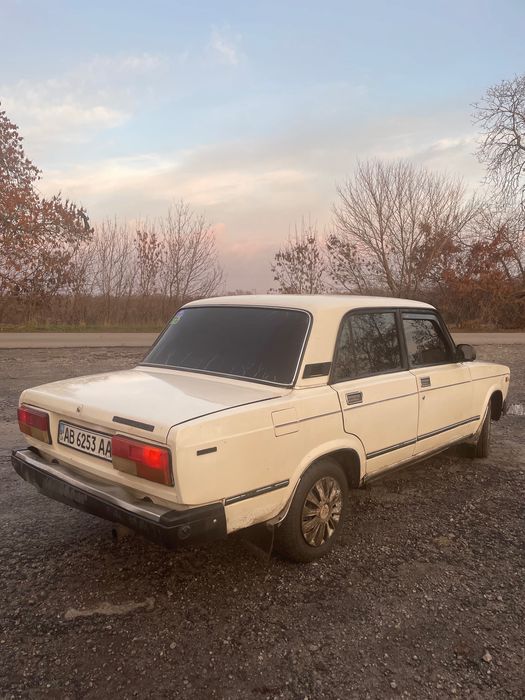 Продам ваз 2107.