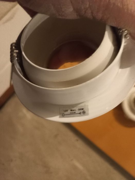 Oprawy halogenowe wypukłe