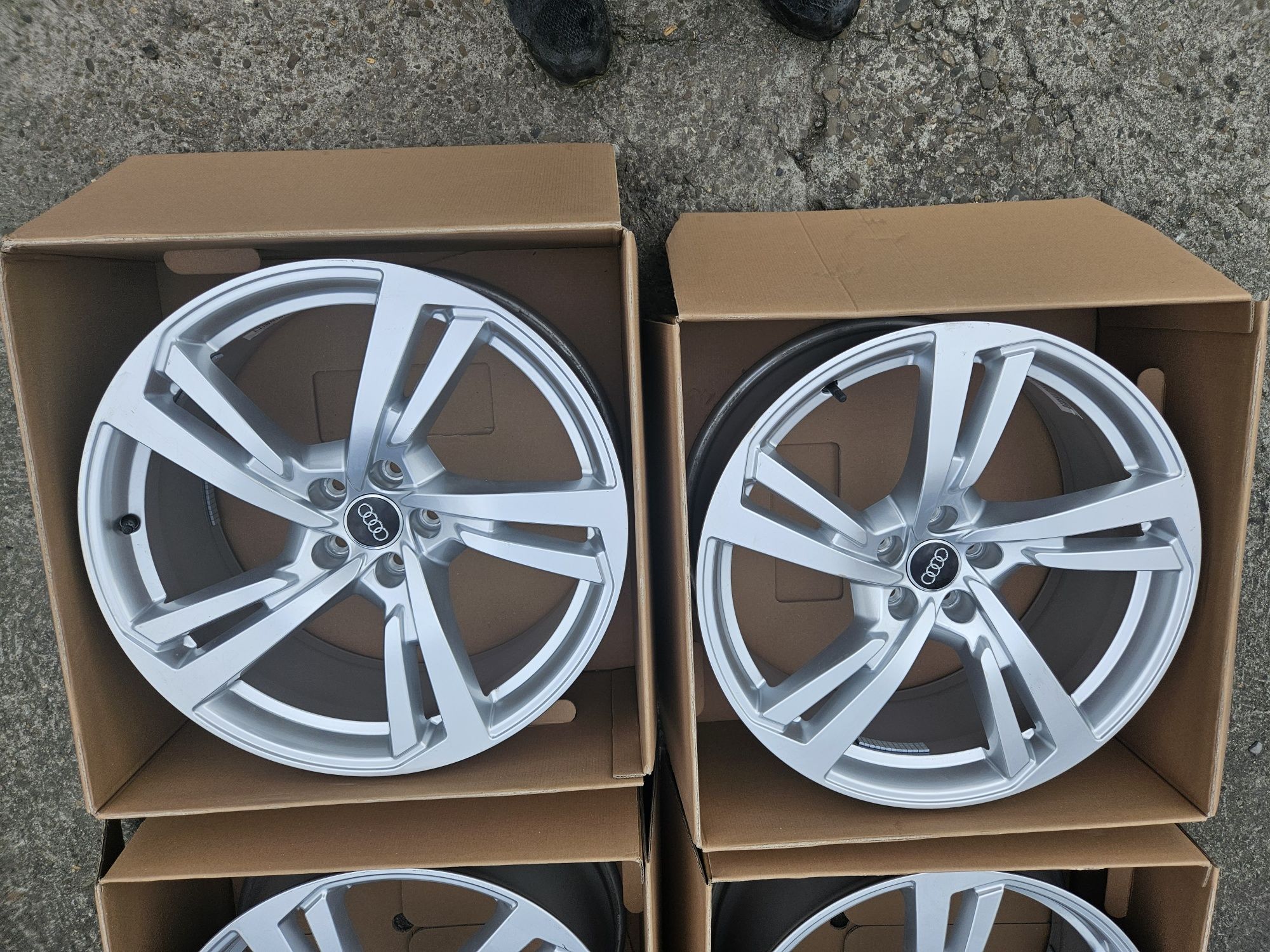 Felgi aluminiowe 5x112 8 5j et 30 20" AUDI a7 a6 q5