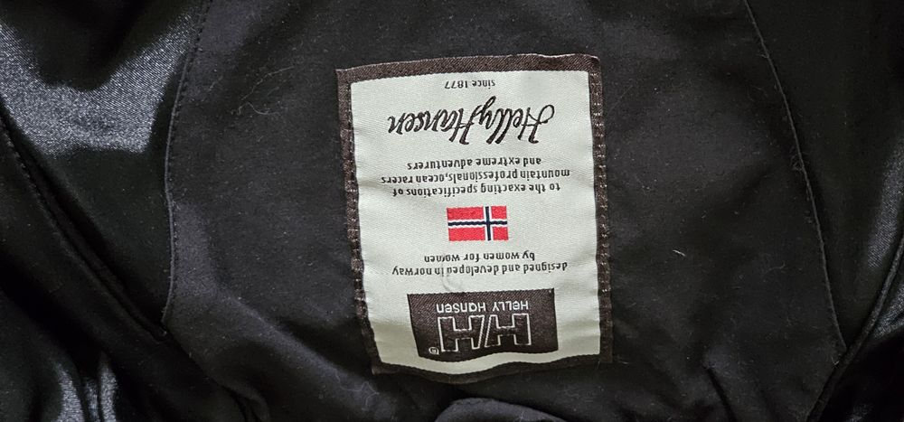 Helly Hansen damska kurtka zimowa rozmiar M z kapturem wymiary na foto