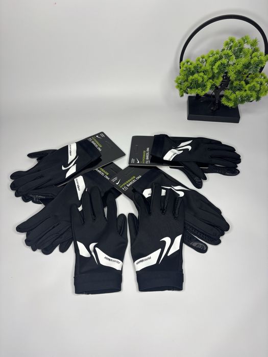 Рукавиці Nike Hyperwarn