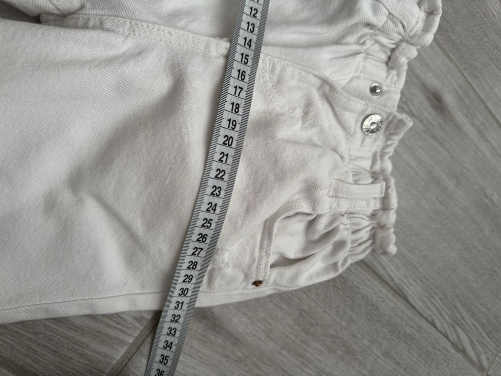 Джинсы на девочку Zara