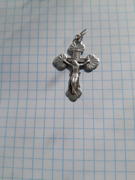 Крестик серебряный 925пробы,4 гр,