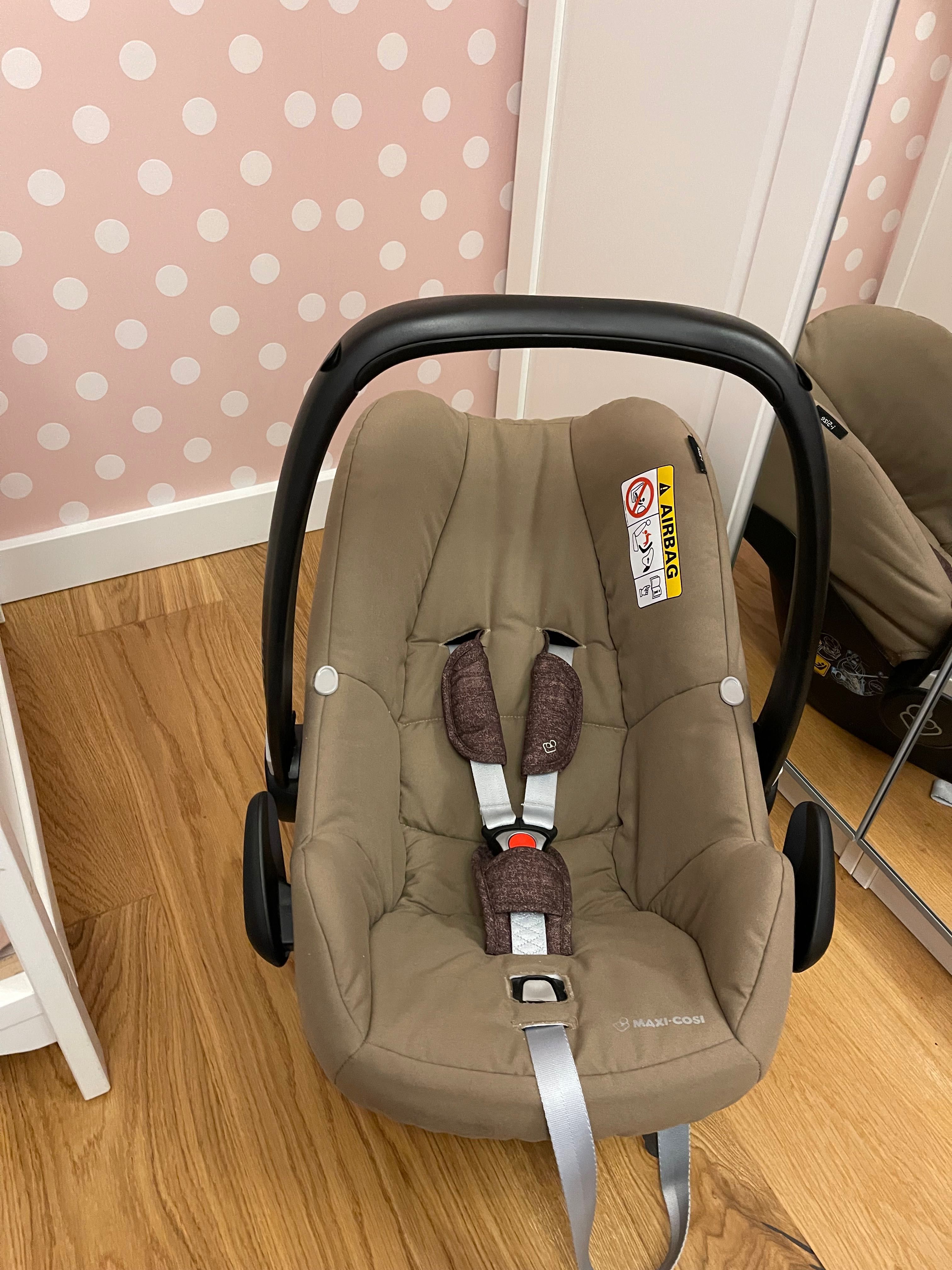 Fotelik maxi cosi  0-13 kg + baza