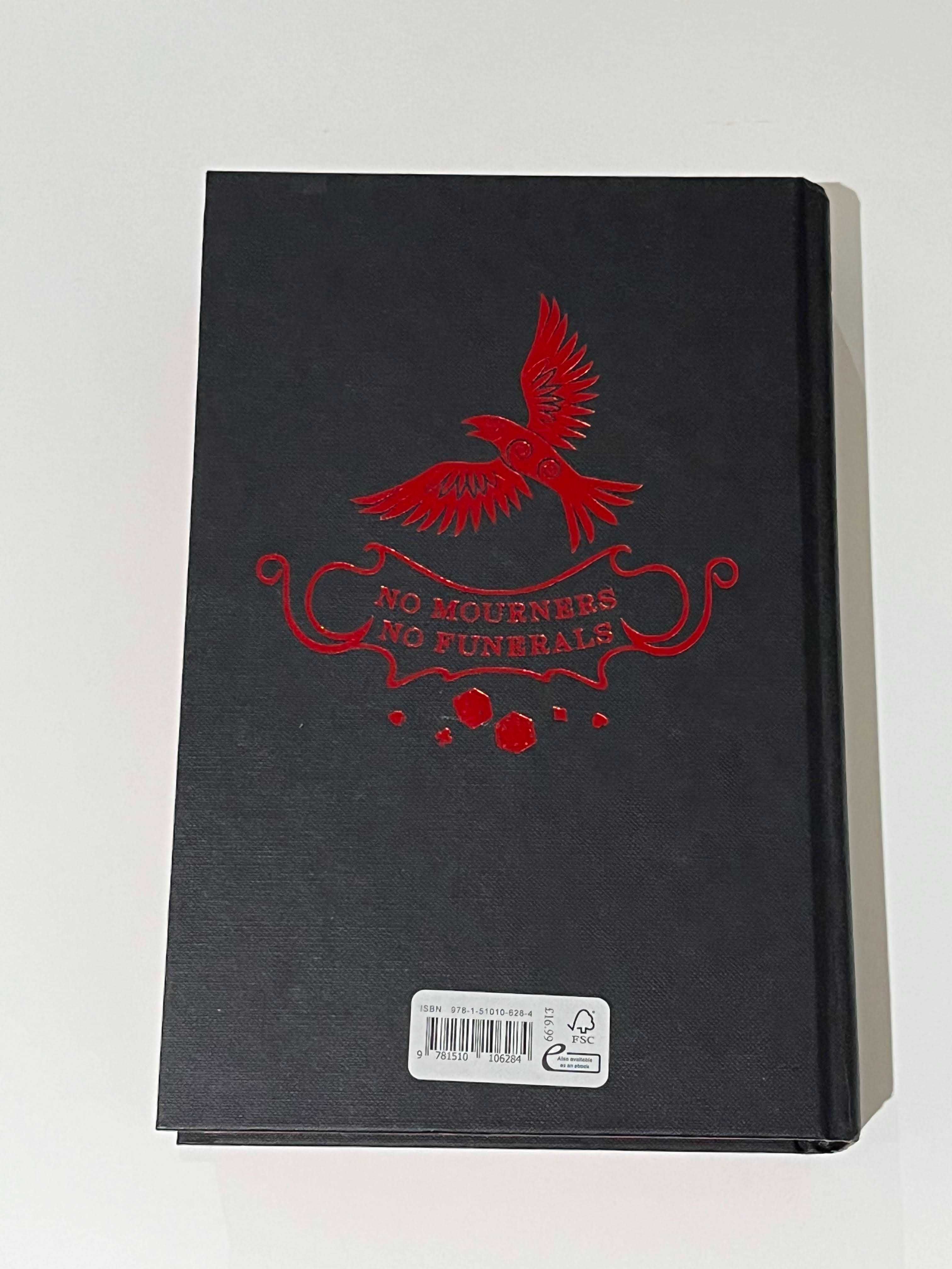 Livro edição de colecionador 'Six of Crows' (inglês)