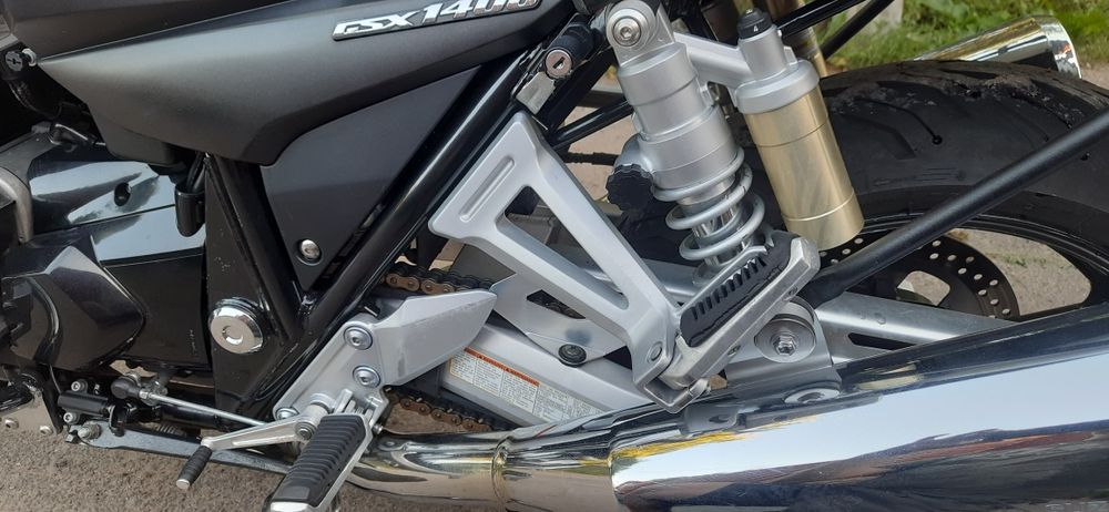 Suzuki GSX 1400  [ не хонда ямаха кавасакі )