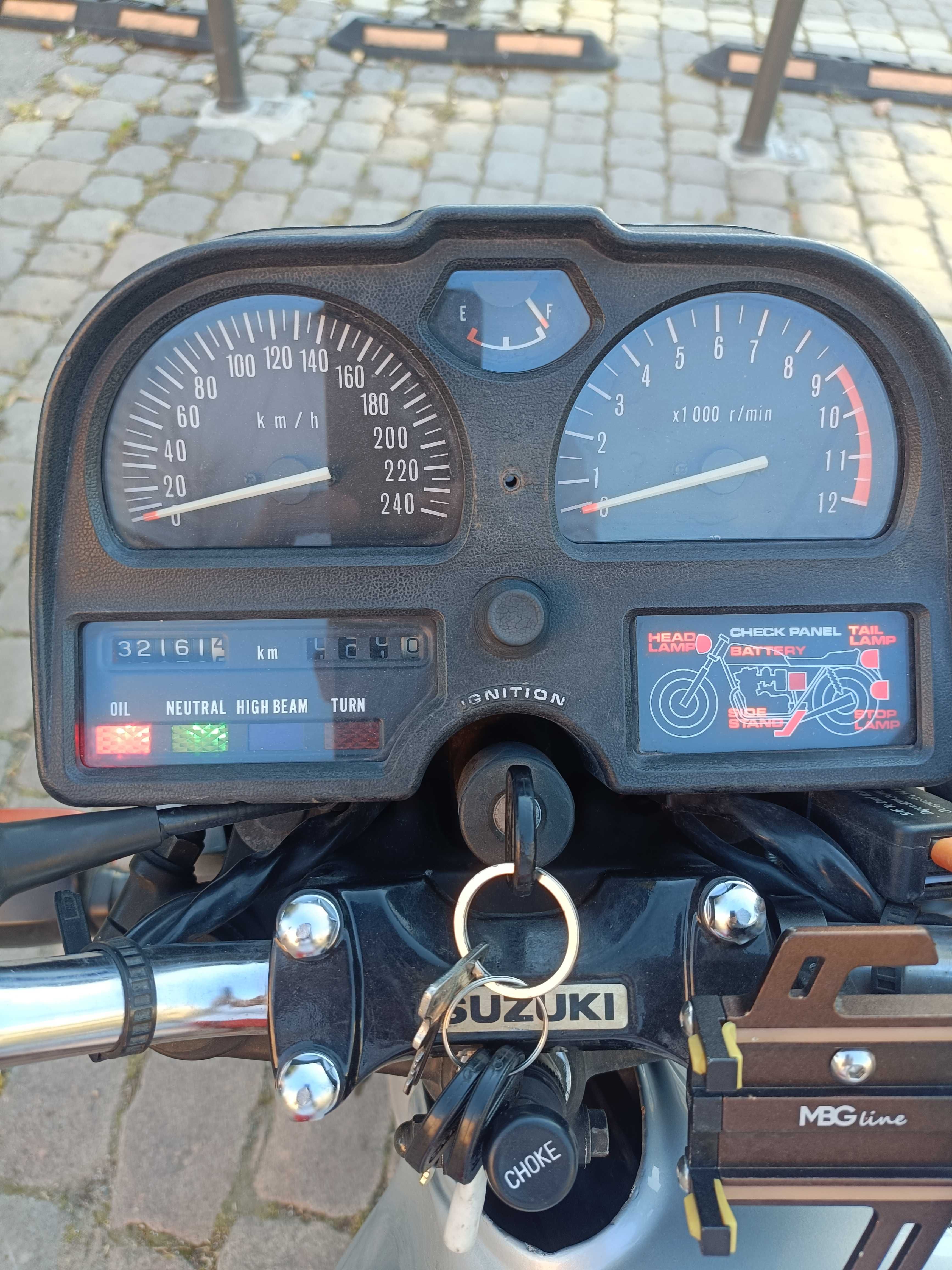 Motocykl Suzuki gsx1100