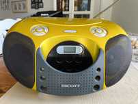 Radiomagnetofon SCOTT z USB