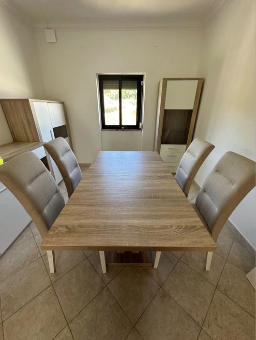 Mesa de jantar extensivel + cadeiras