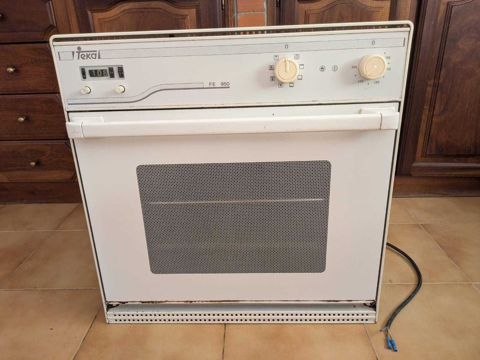 Vendo forno a funcionar perfeitamente
