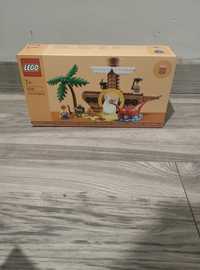 LEGO plac zabaw ze statkiem pirackim