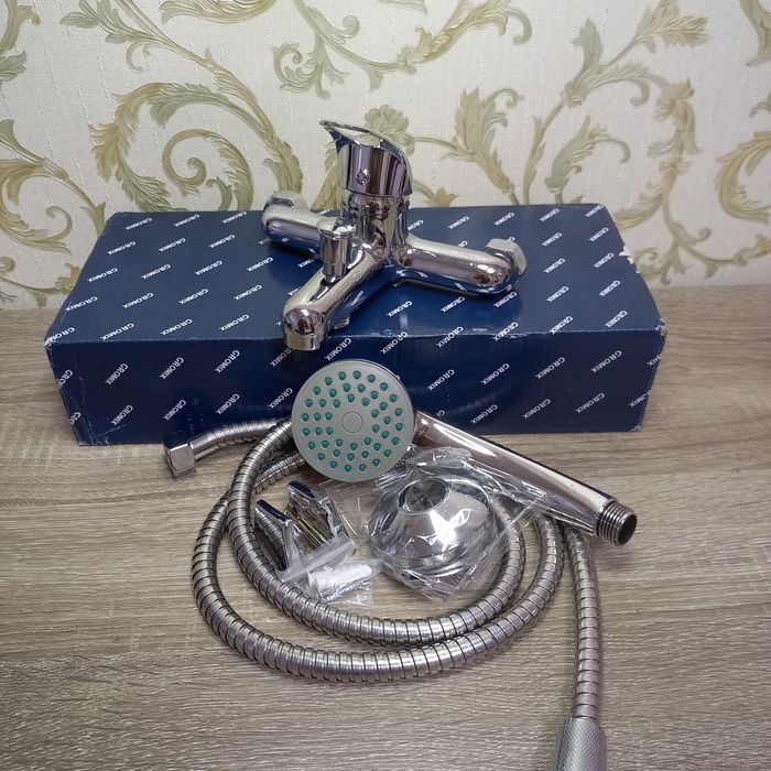 АКЦИЯ!!Смеситель/змішувач/кран для ванны с лейкой и шлангом для душа