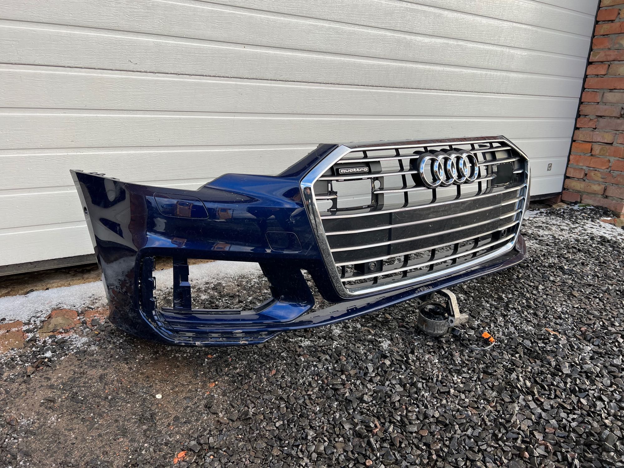 Бампер решітка Audi A6 C8 S-Line ауді а6 с8 4K0807065C 4K0853651C