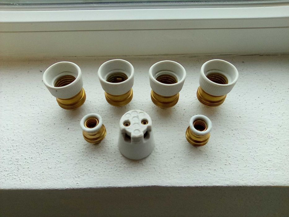 Casquilhos em cerâmica