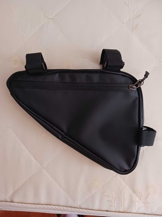 Велосумка на раму (непромокає)