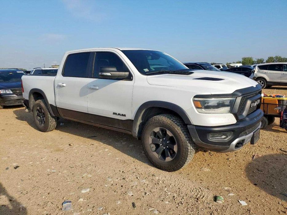 2020 Dodge Ram 1500 REBEL чудовий рамний пікап