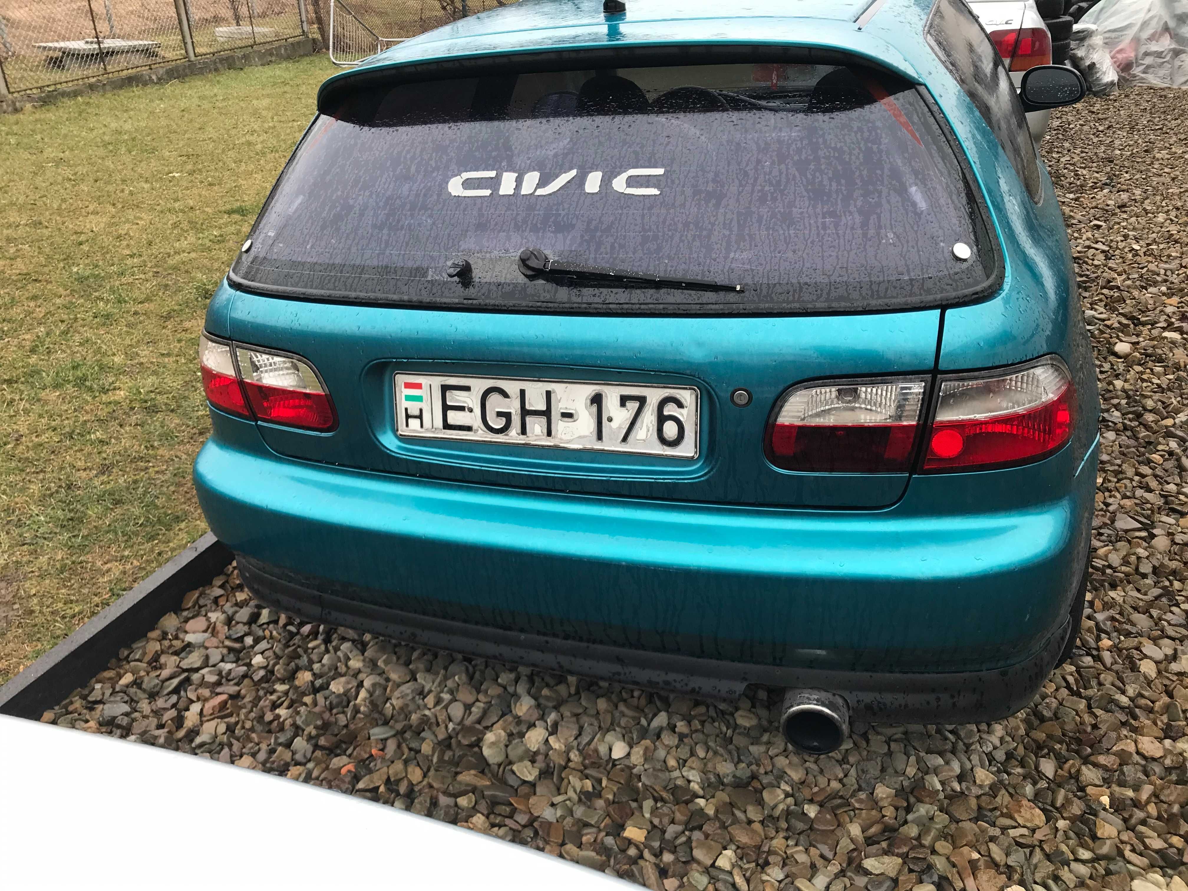 запчастини Honda civic eg Капот 1,5 бензин