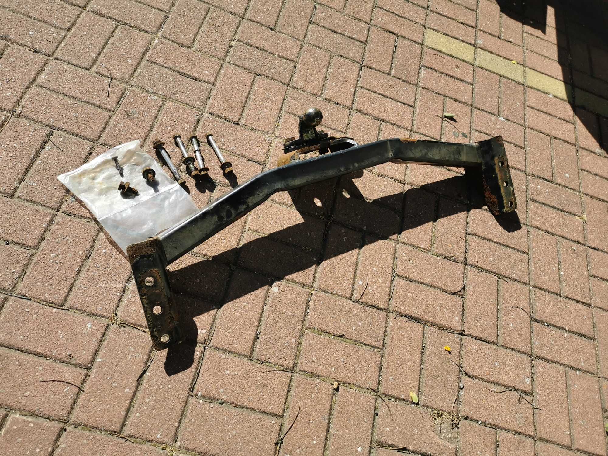 Towbar Mitsubishi Shogun Pajero sport towbar Bosal