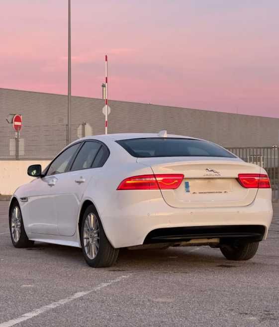 Jaguar XE R Sport Auto 180Cv