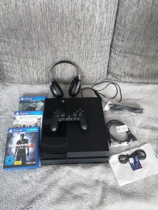 Konsola sony PlayStation 4 + gry słuchawki pad