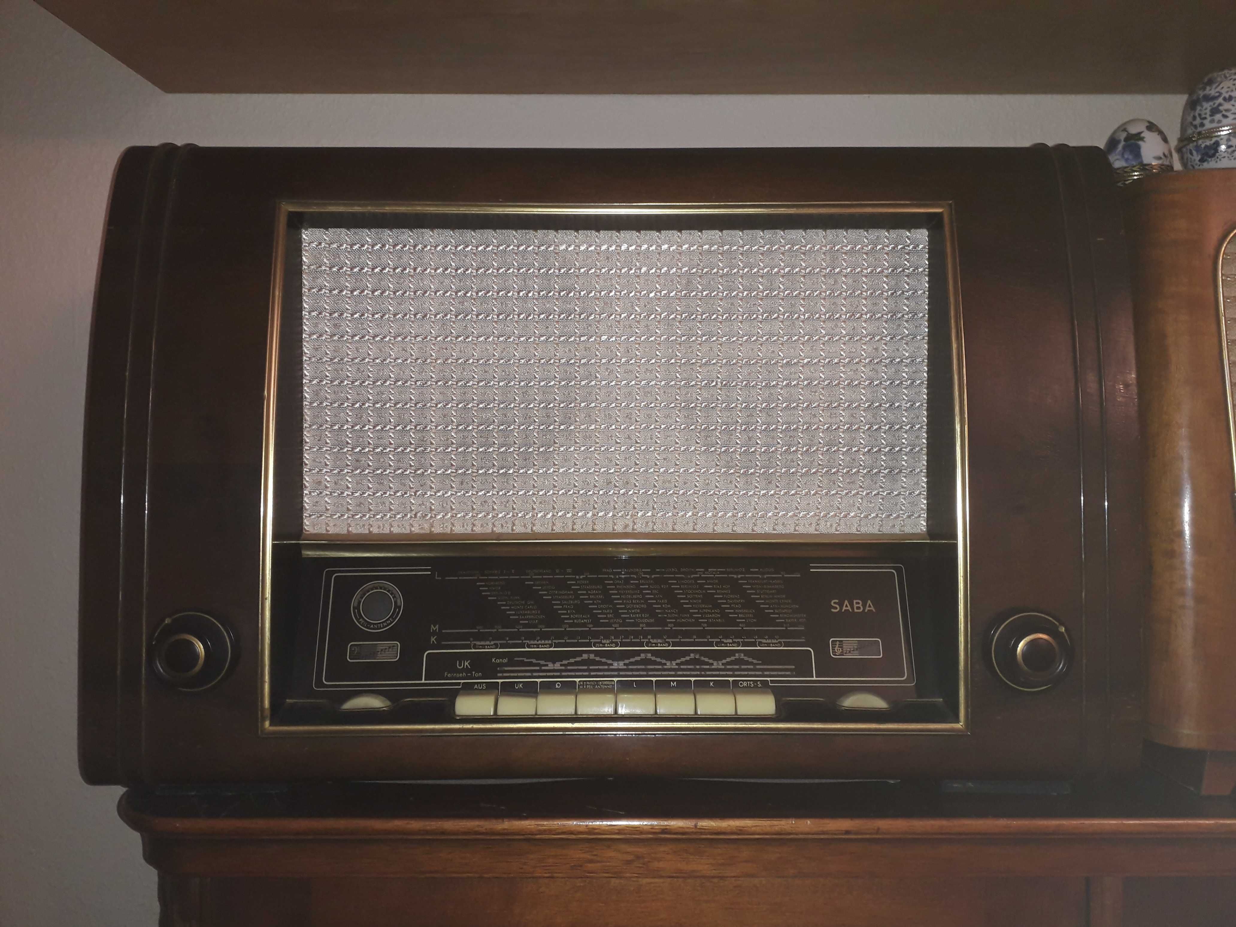 Stare radio lampowe Saba Freiburg W3 rok 1953-54