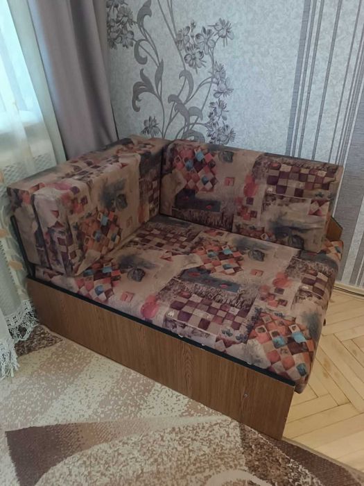 Одномісний розкладний дитячий диван