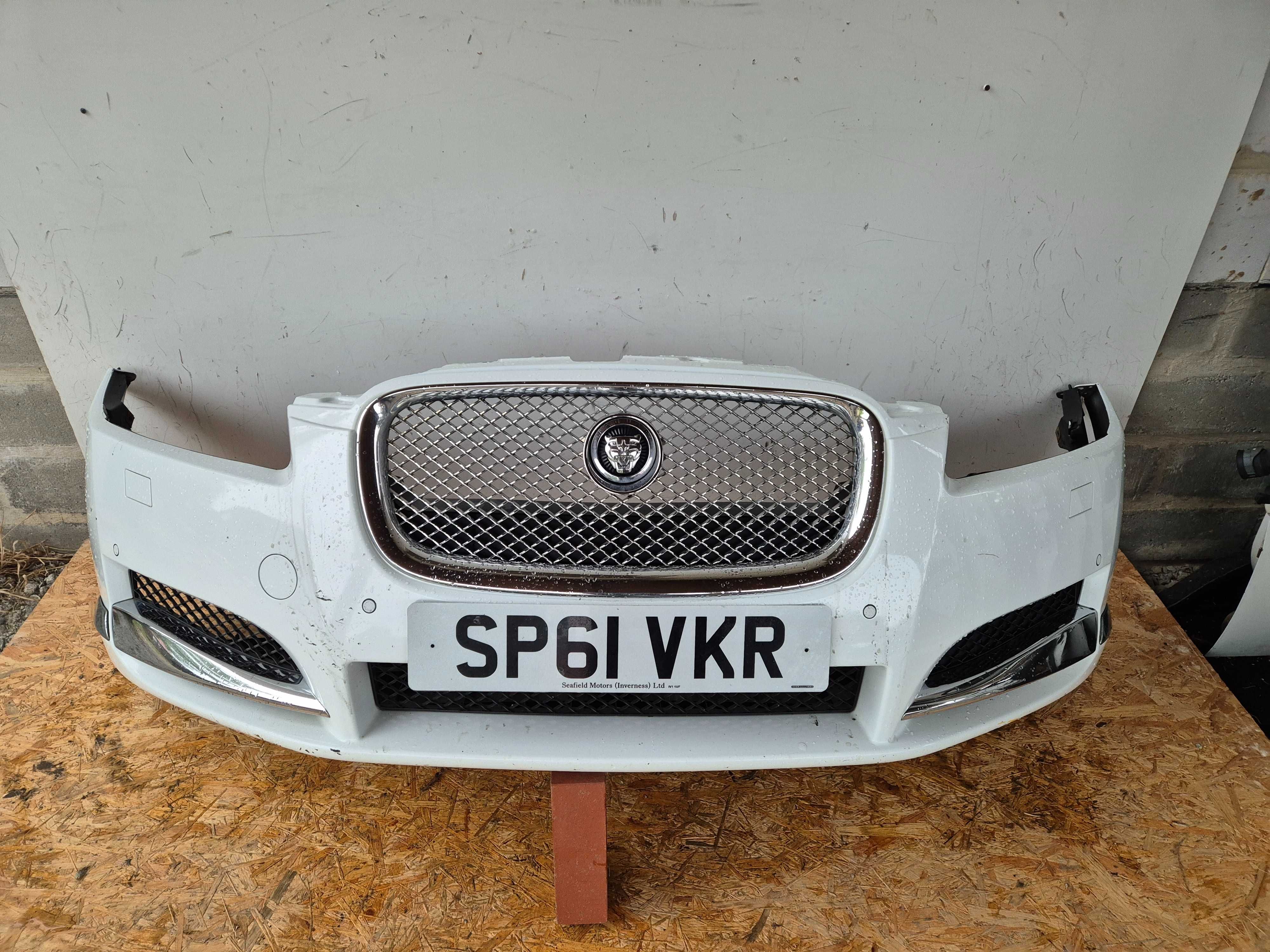 Jaguar XF lift zderzak przedni przód PDC xenon.