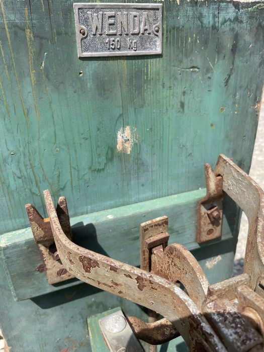 Waga towarowa drewniana Wenda stara zabytkowa antyk Sygniwana