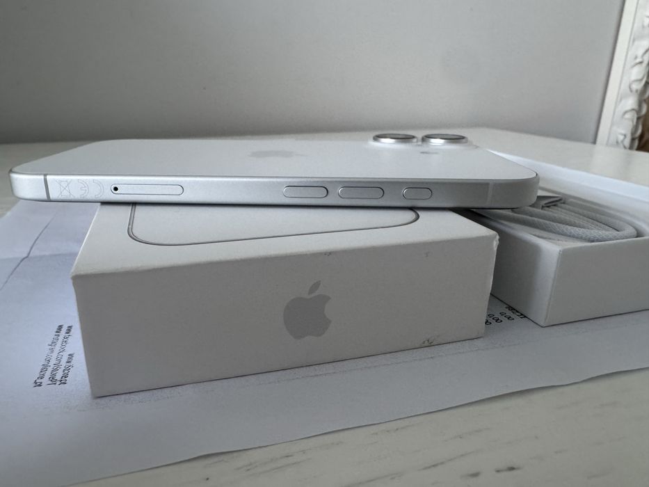 Iphone 16 128gb c/fatura e garantia 3 anos