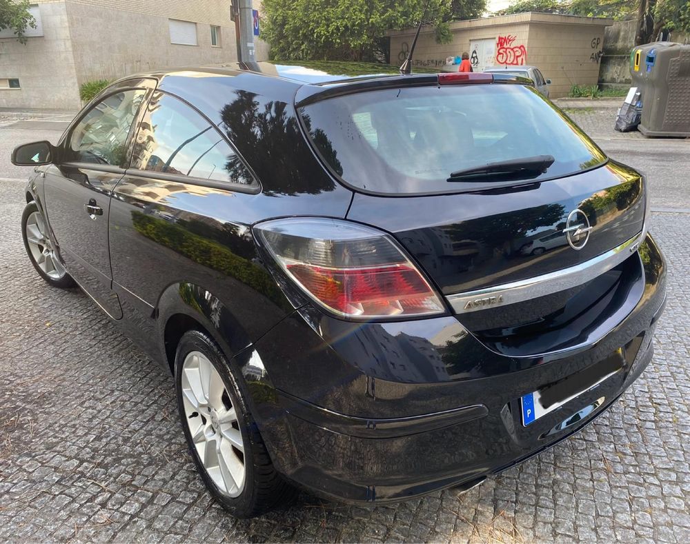 Opel Astra GTC 1.9 150 5LUG 1Dono 250milKM