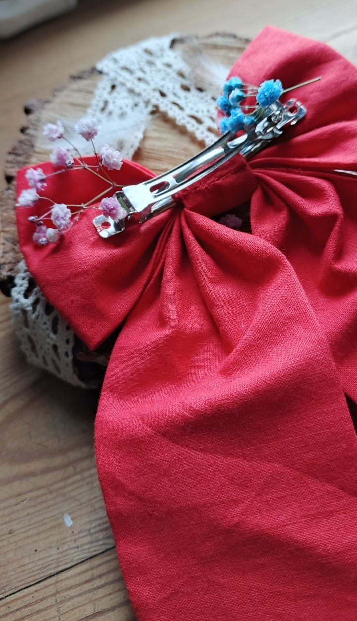 Haftowana biżuteria - kokarda do włosów handmade