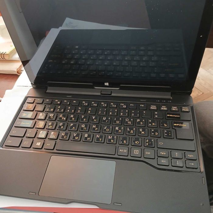 Fujitsu STYLISTIC Q704