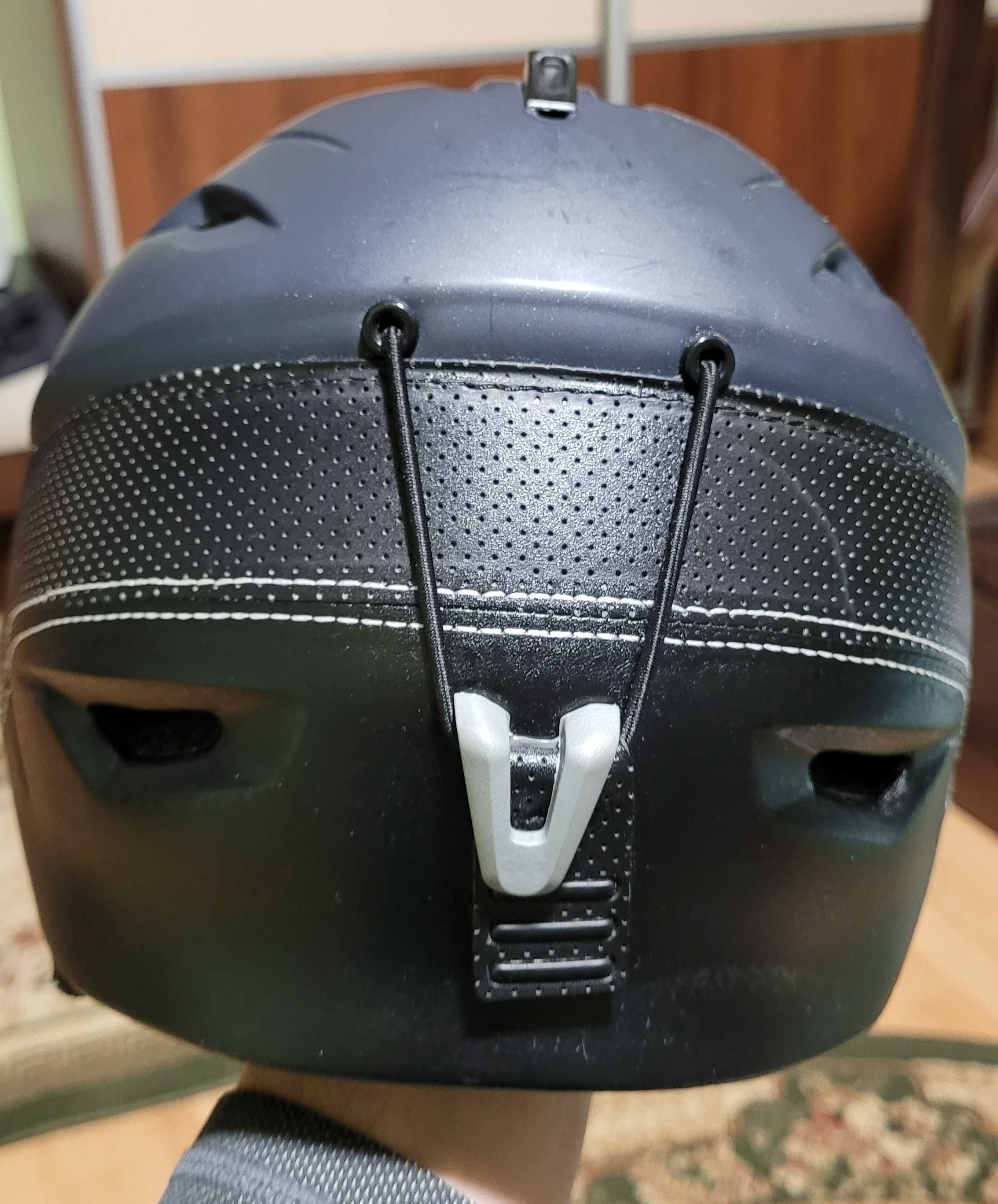 продается шлем Salomon для лыж/сноуборда