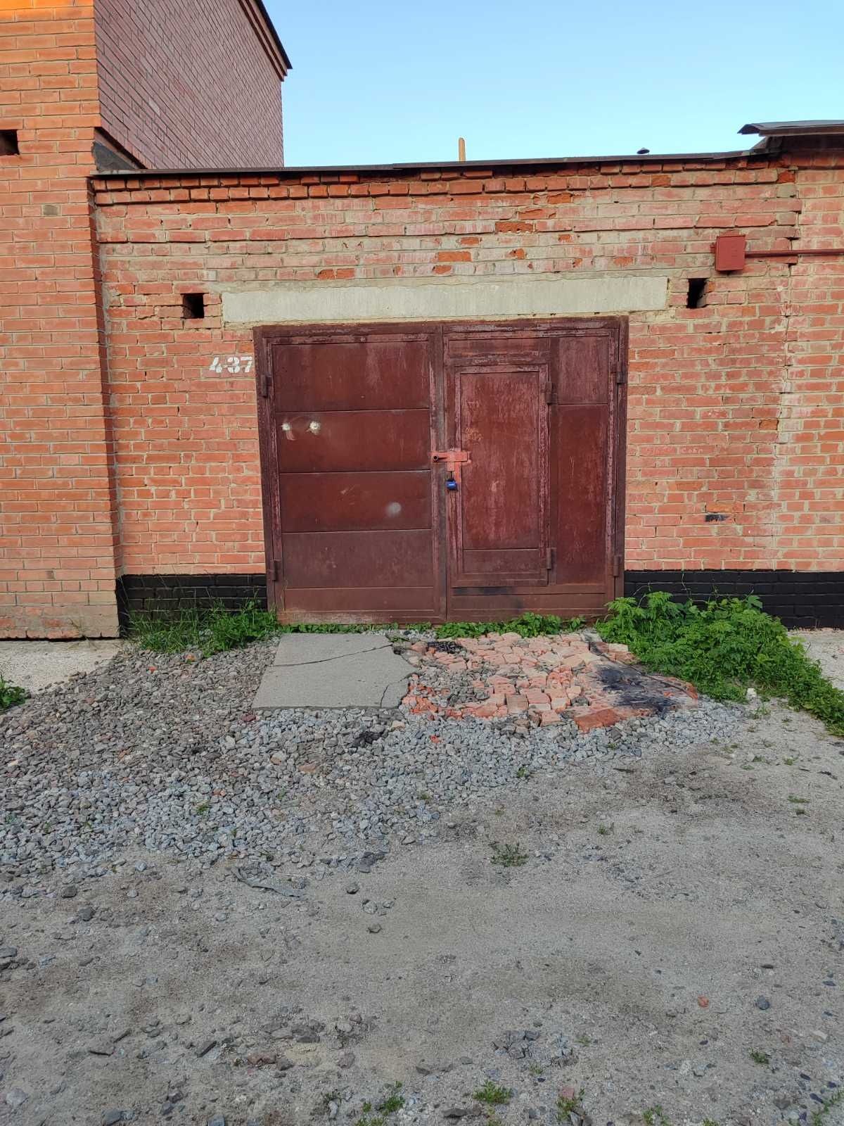 Продам гараж , ул. Серёгина 5а