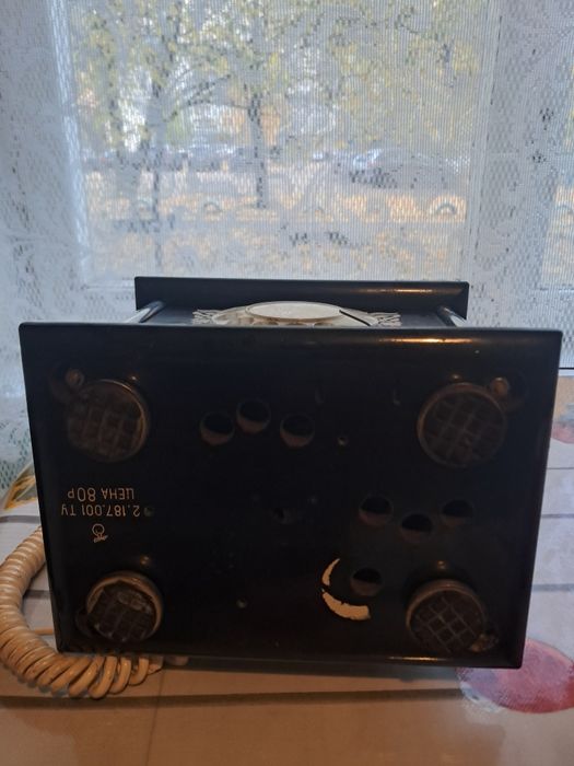 Телефон ретро    .