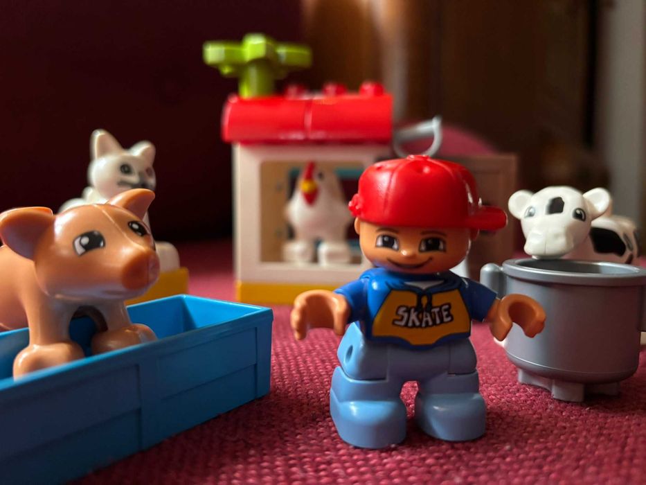 LEGO DUPLO 10870 – Zwierzątka z Farmy + dodatkowa figurka chłopca