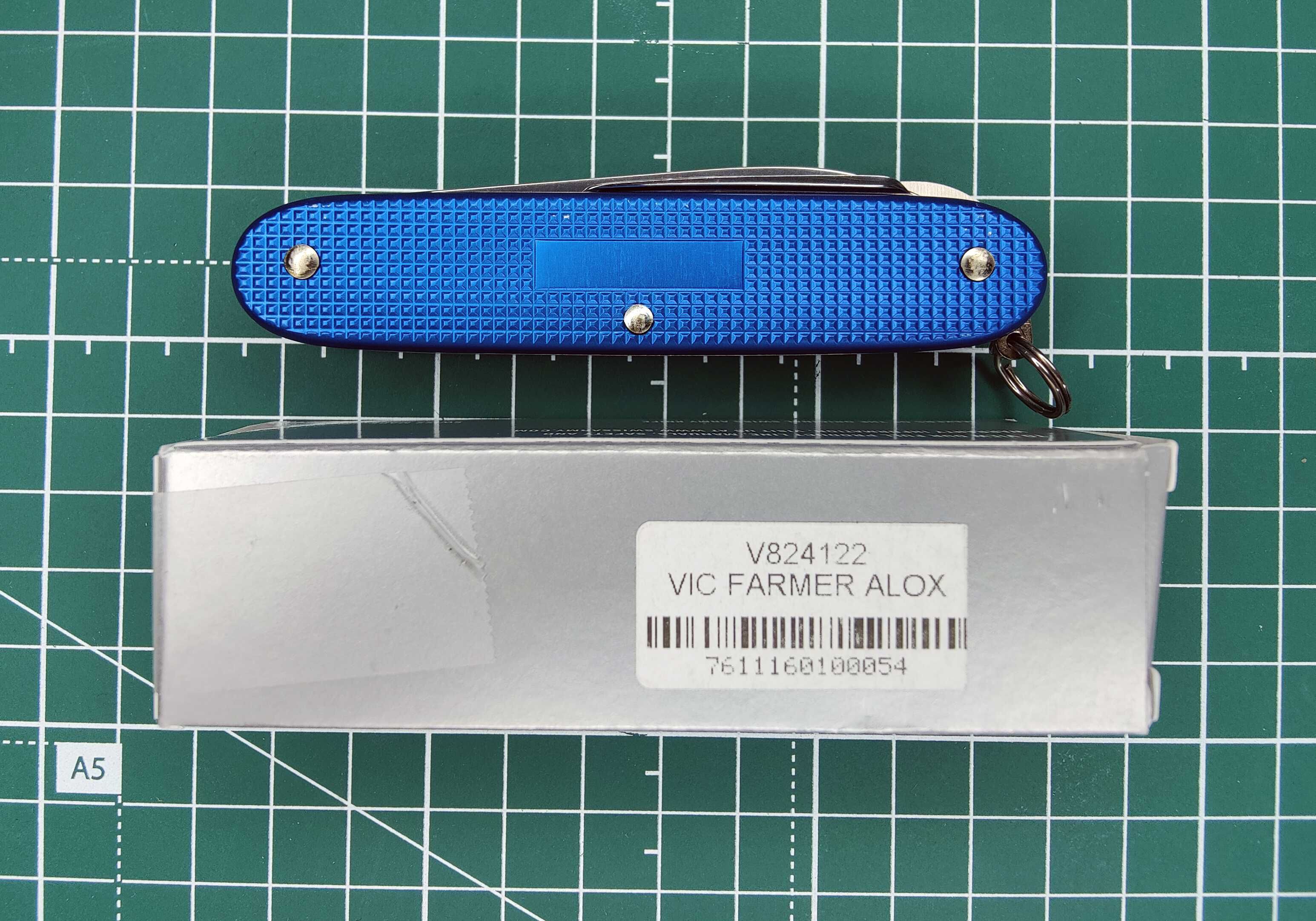 Мультітул ніж пила Victorinox Farmer Swiss Army Knife Blue Alox